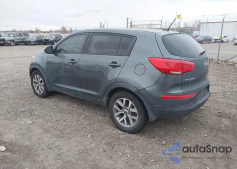 2015 Kia Sportage Lx z USA, uszkodzony, nr VIN KNDPBCAC2F7698209